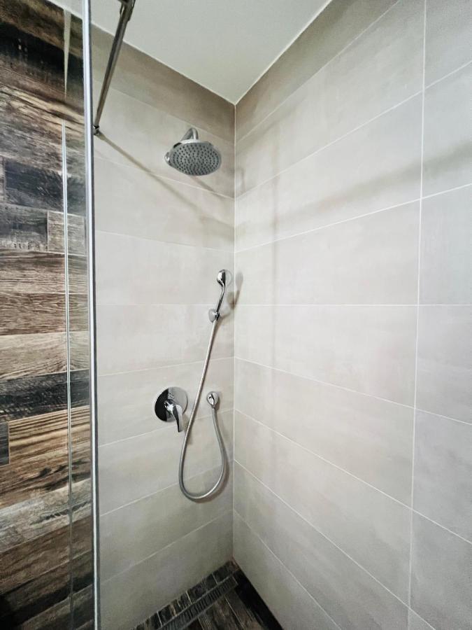 Apartment With Terrace And Private Parking Kotor Luaran gambar